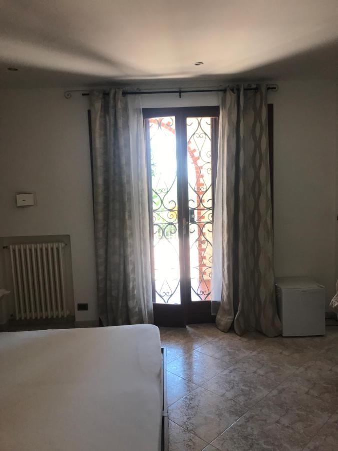 Dolcevita Rooms 阿尔玛·迪·塔吉亚 外观 照片